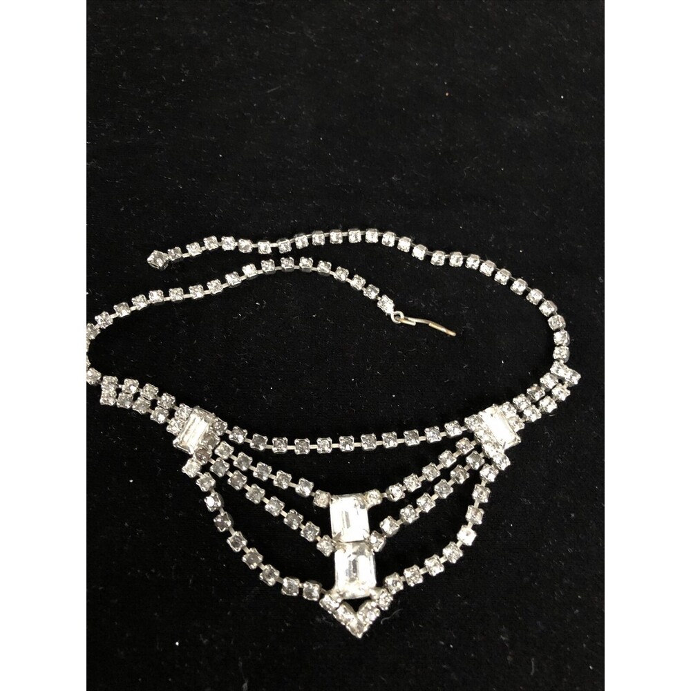 Vintage Rhinestone Estate Necklace Art Deco Design Stones Are Prong Set 15”